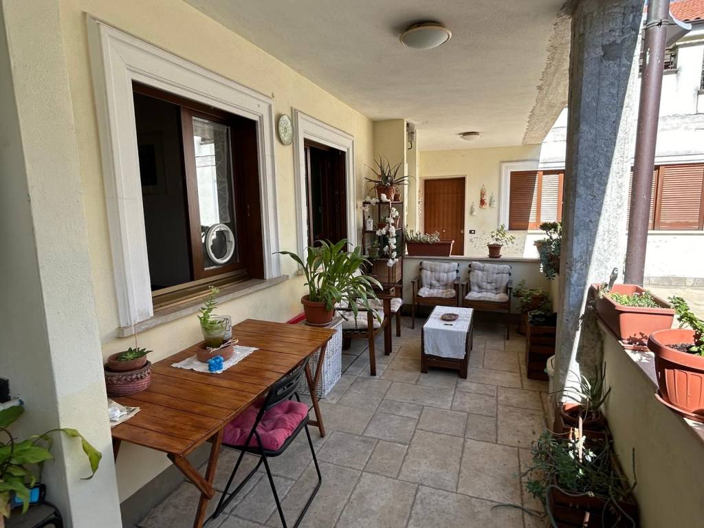 Vendita Appartamento San Cesareo. Trilocale in via Antonio Cantore 29.  Buono stato, primo piano, riscaldamento autonomo, rif. 114264503