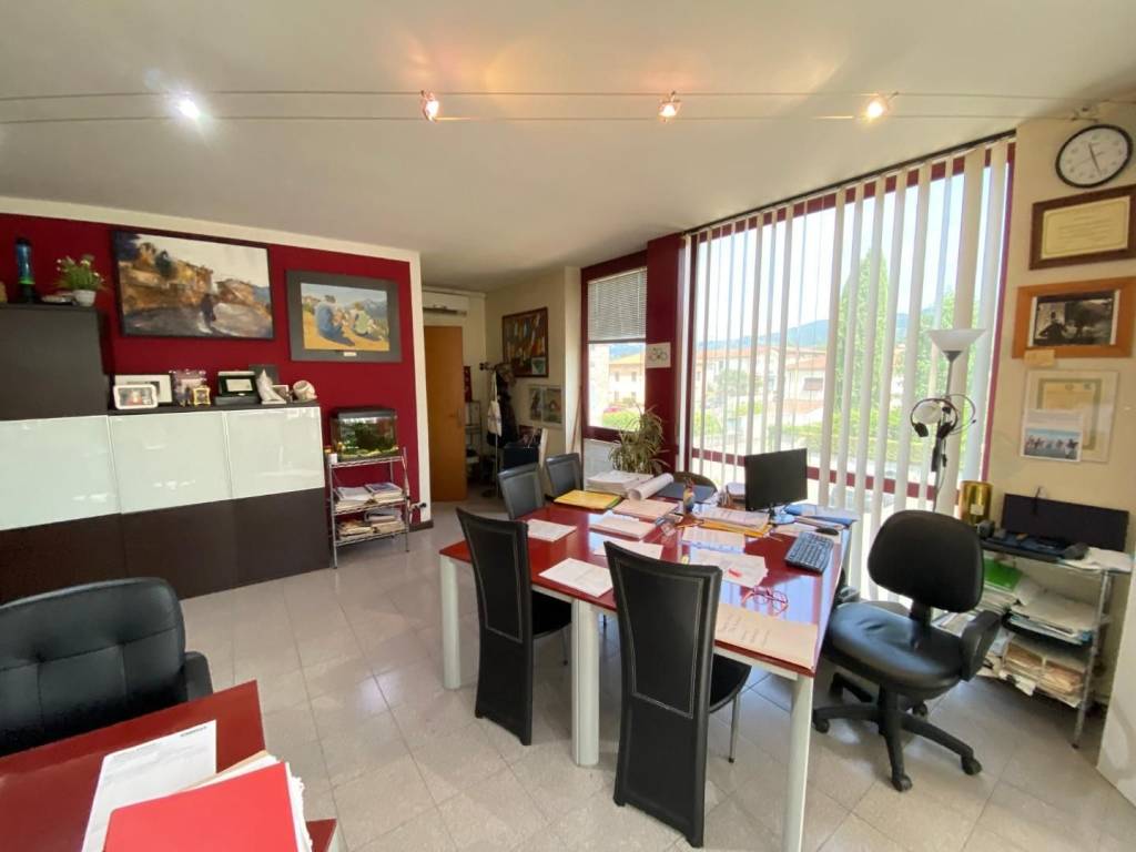 Ufficio - studio via l. paolinelli,  46, marlia, capannori