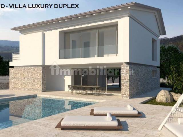 LUXURY DUPLEX