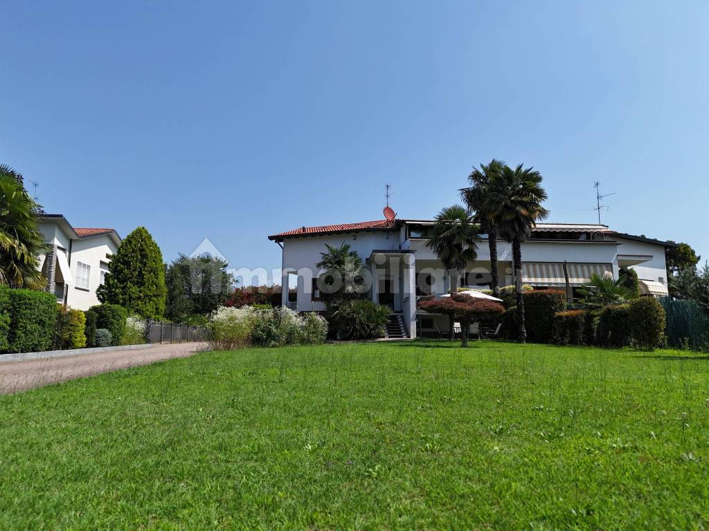 villa Merate esterno