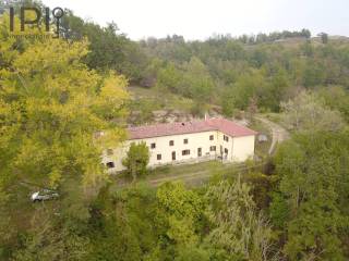 top view of house with 4 flats