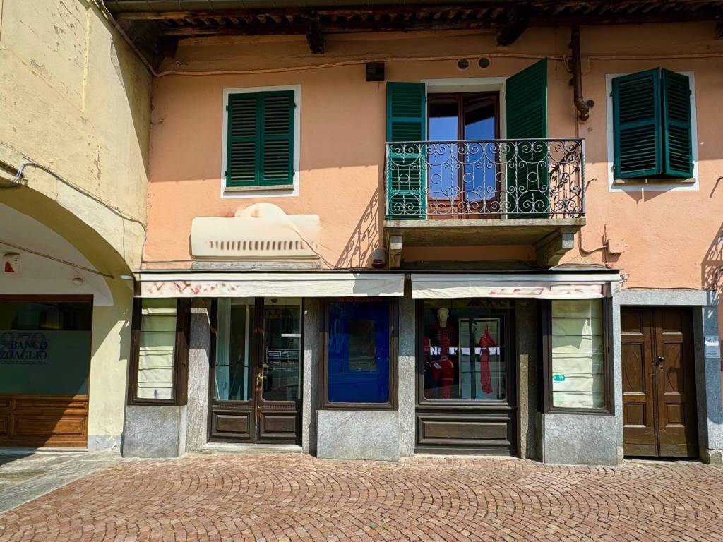 Locale commerciale piazza risorgimento 16, centro, saluzzo