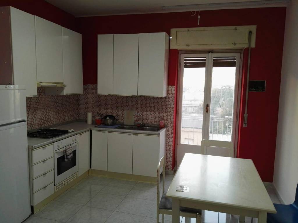 Stanza singola corso roma 172, foggia