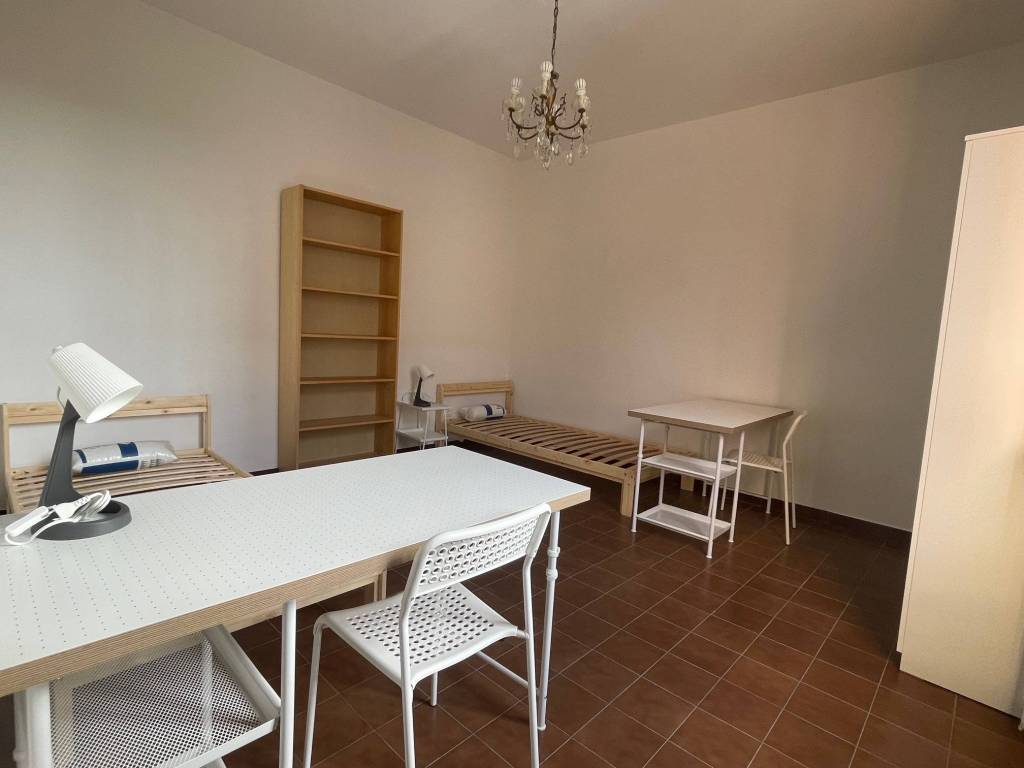 Stanza doppia via rimesse, bologna