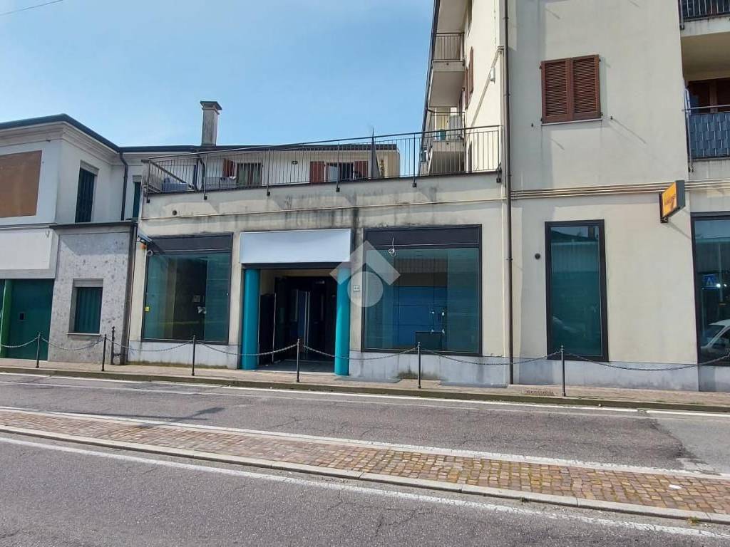 Locale commerciale via milano 44, centro, somma lombardo