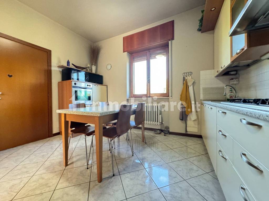 Vendita Appartamento Treviolo. Trilocale in via Bergamo. Buono stato ...