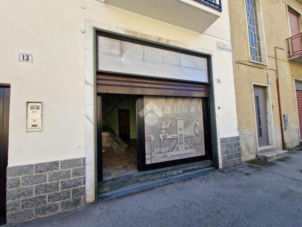 Locale commerciale via torquato tasso, stazione, lissone