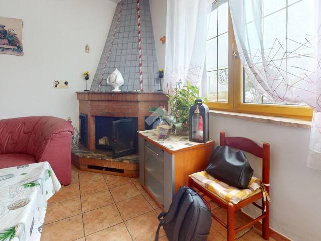 Contrada-Pizzo-Del-Vento-Living-Room 1