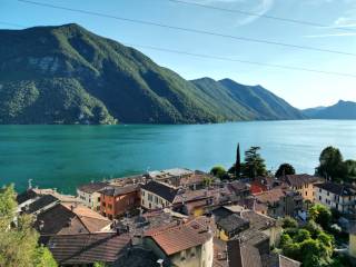vista dall'alto del paese
