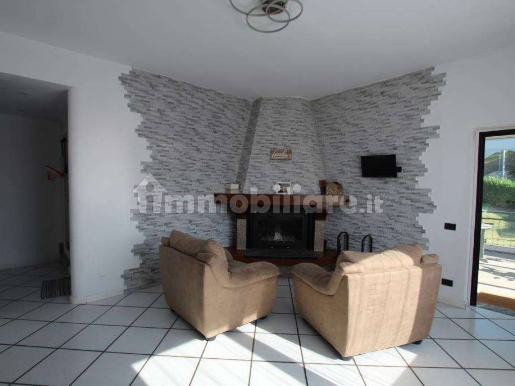 Salone