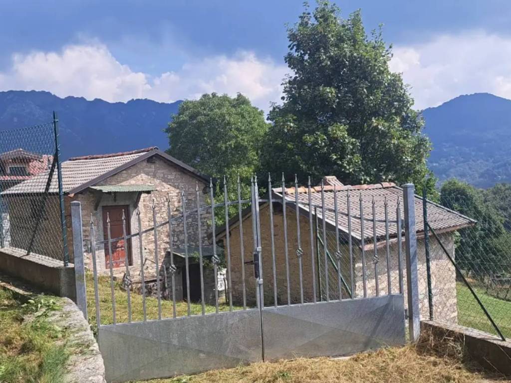 Casale località ortanella, snc, ortanella, esino lario