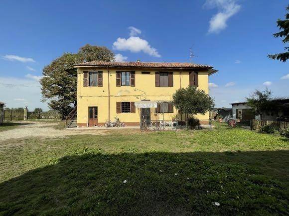 Azienda agricola all'asta via alberto pavesi, 40, san giorgio di lomellina