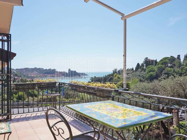 Terrazza con vista mare