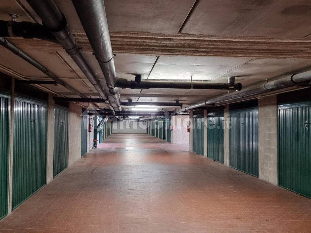 garage-box-livorno-rif-114462189-immobiliare-it