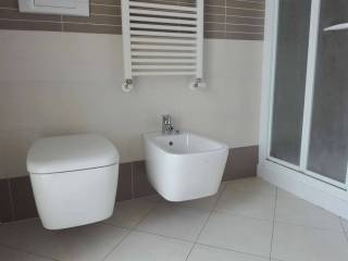 BAGNO CON BOX DOCCIA