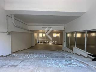 photo 5983423918104495135 y wmk 0