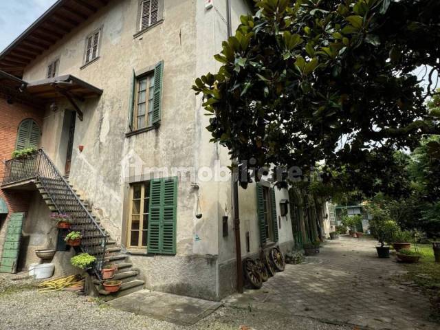 Grumello Villa in vendita.