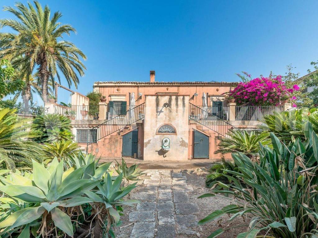 Villa unifamiliare via gaetano schembri, contrade di marina di ragusa, ragusa