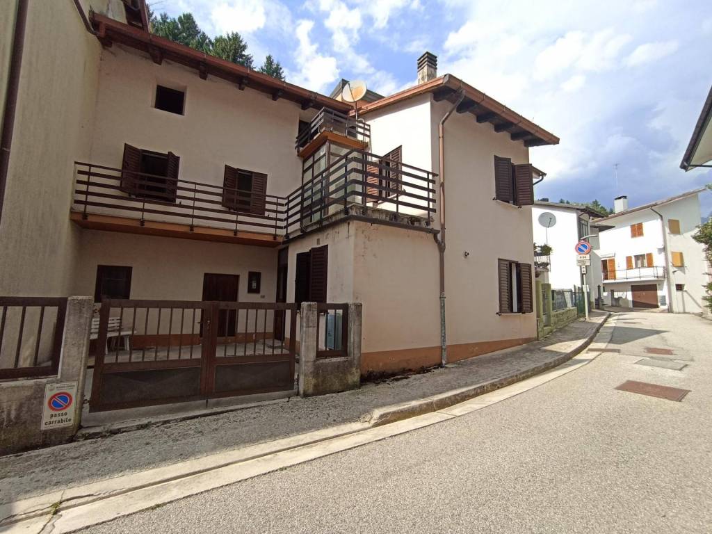 Villa unifamiliare 137 m², moggio di sotto, moggio udinese