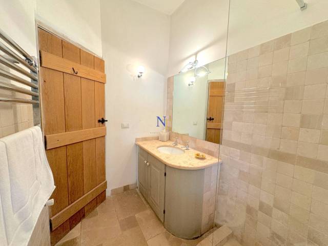 Ensuite bathroom