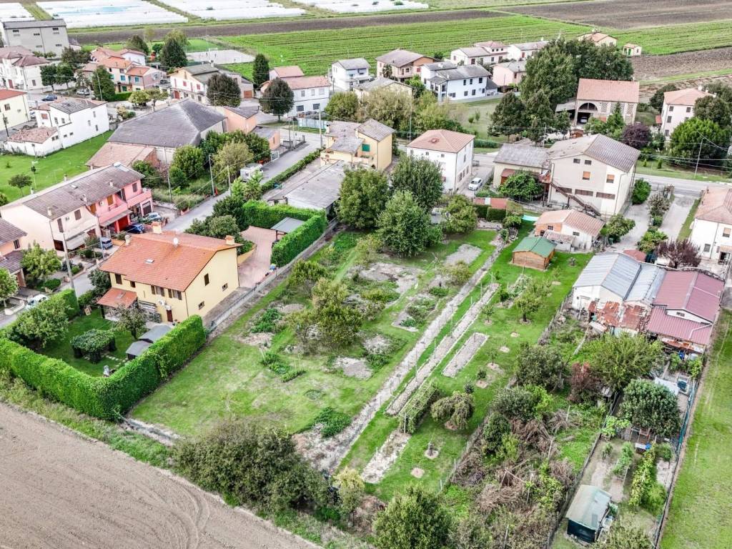 Villa bifamiliare via comunale 57, gavello, bondeno
