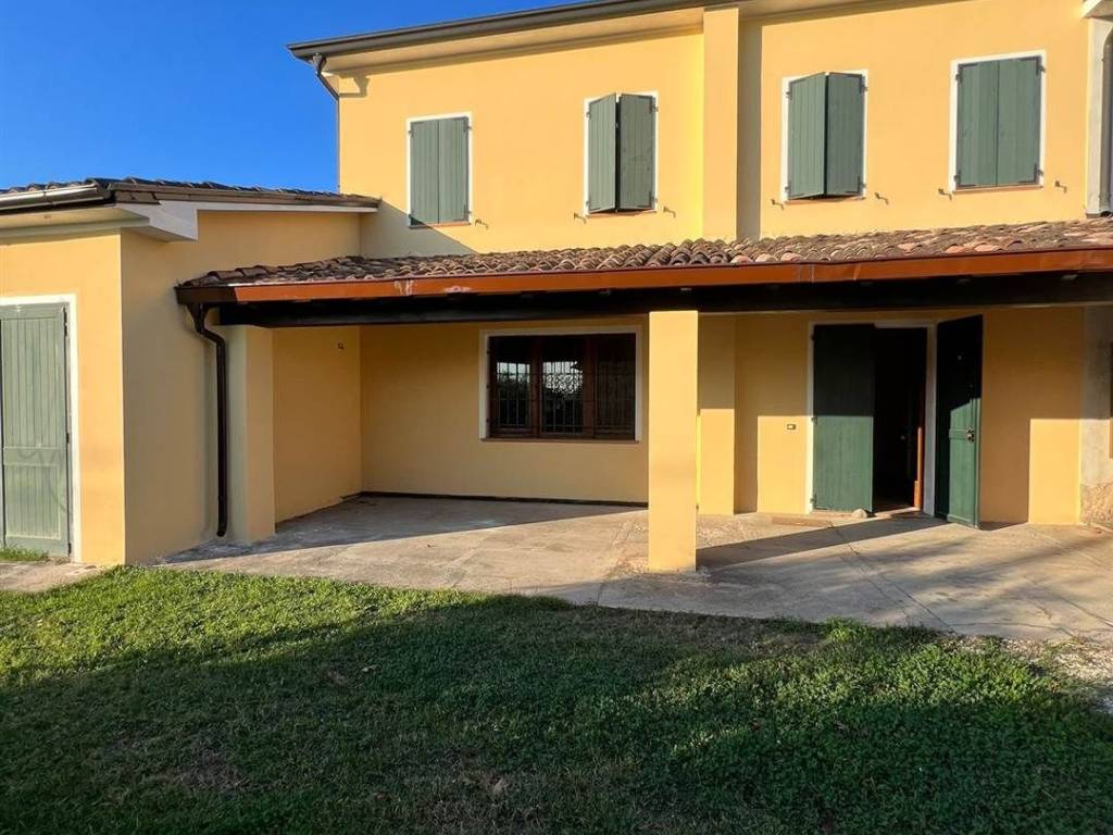 Villa a schiera stradello zucco, suzzara