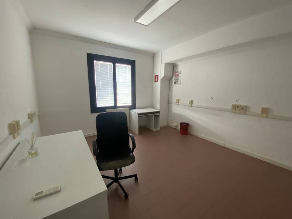 Ufficio - studio via tegulaia 15, ospedaletto, pisa