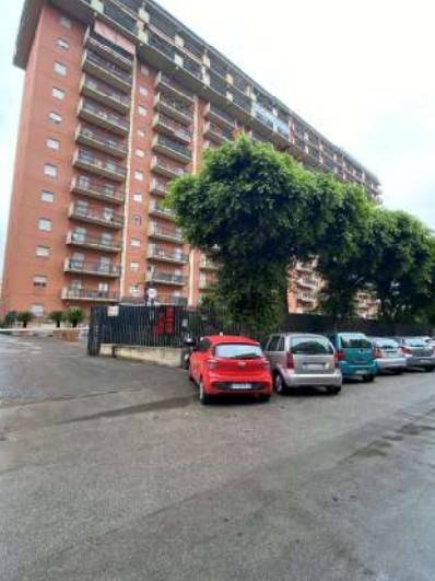 Ufficio, magazzino o deposito all'asta via corradino di svevia 48, palermo