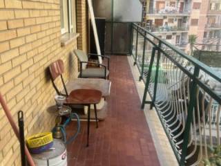 balcone con affaccio esterno