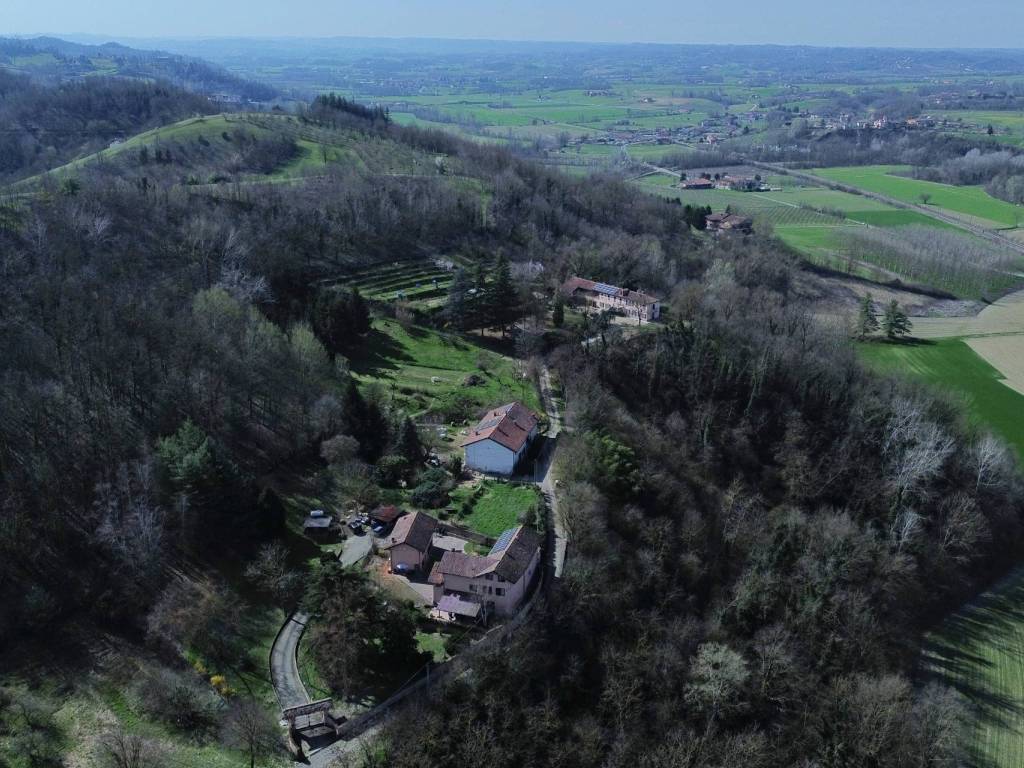 Terratetto unifamiliare località vallarone 159, corso alba - variglie, asti