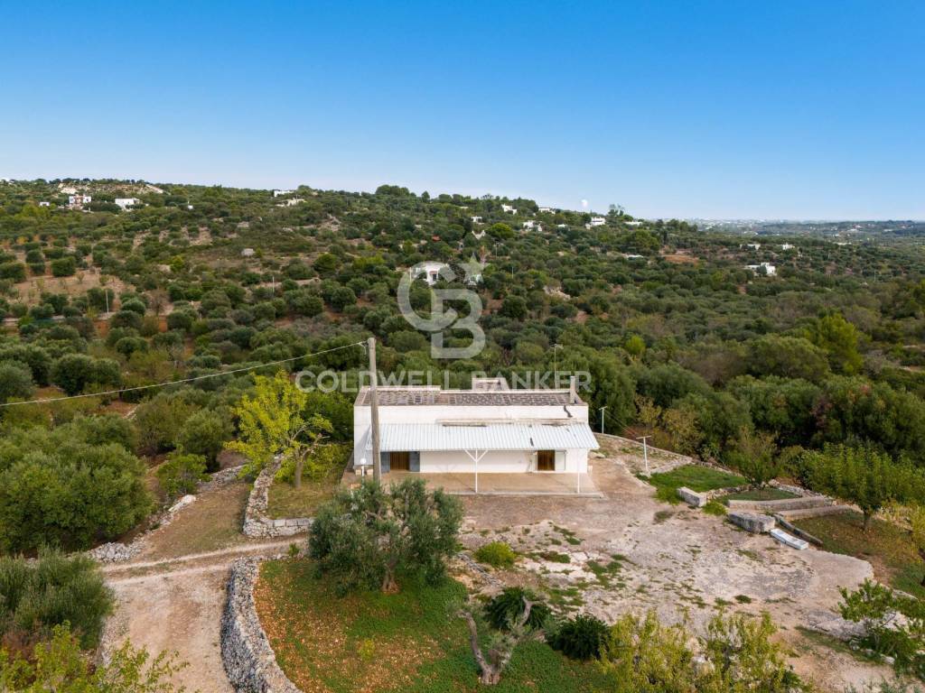 Villa unifamiliare contrada la chiusa sn, via ludovico, corso umberto i, vittorio emanuele, ostuni