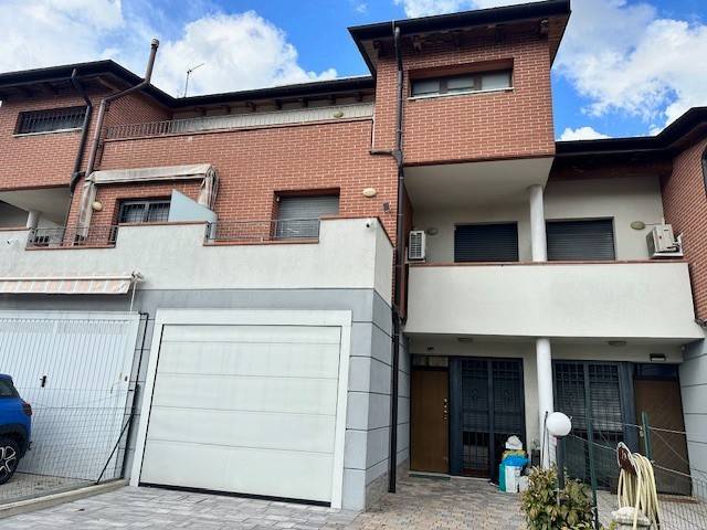 Villetta a schiera - foto 2