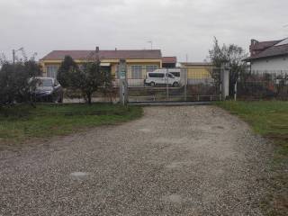 esterno 8