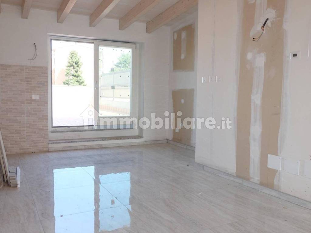 Stanza non arredata