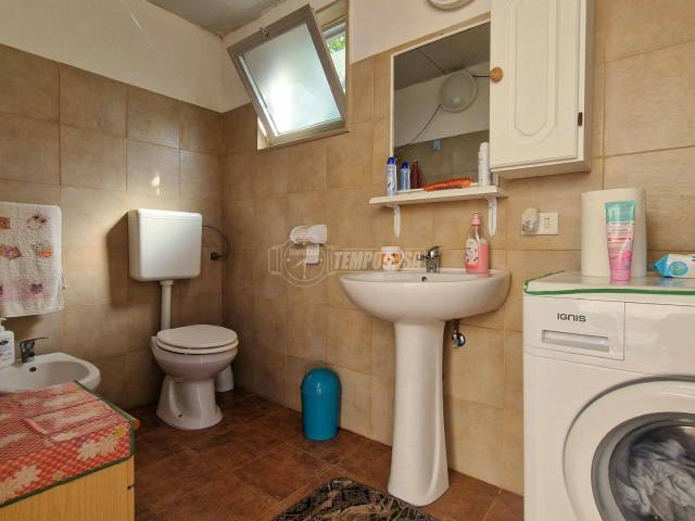 28 Bagno esterno