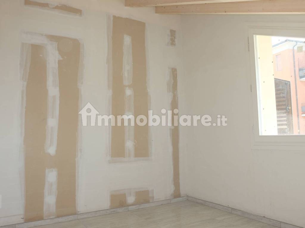 Stanza non arredata