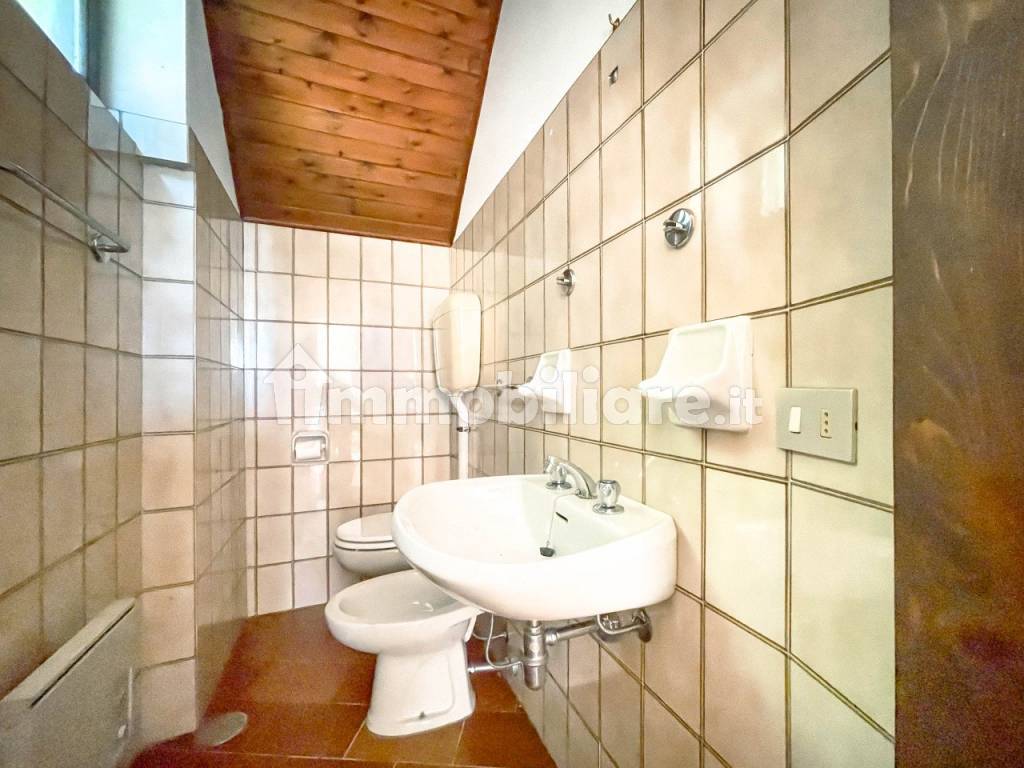 casa vendita carcegna bagno2