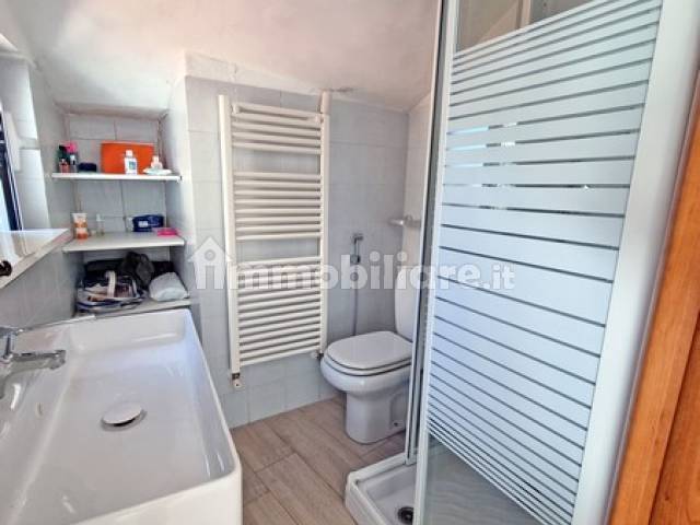 - Bagno B (1)