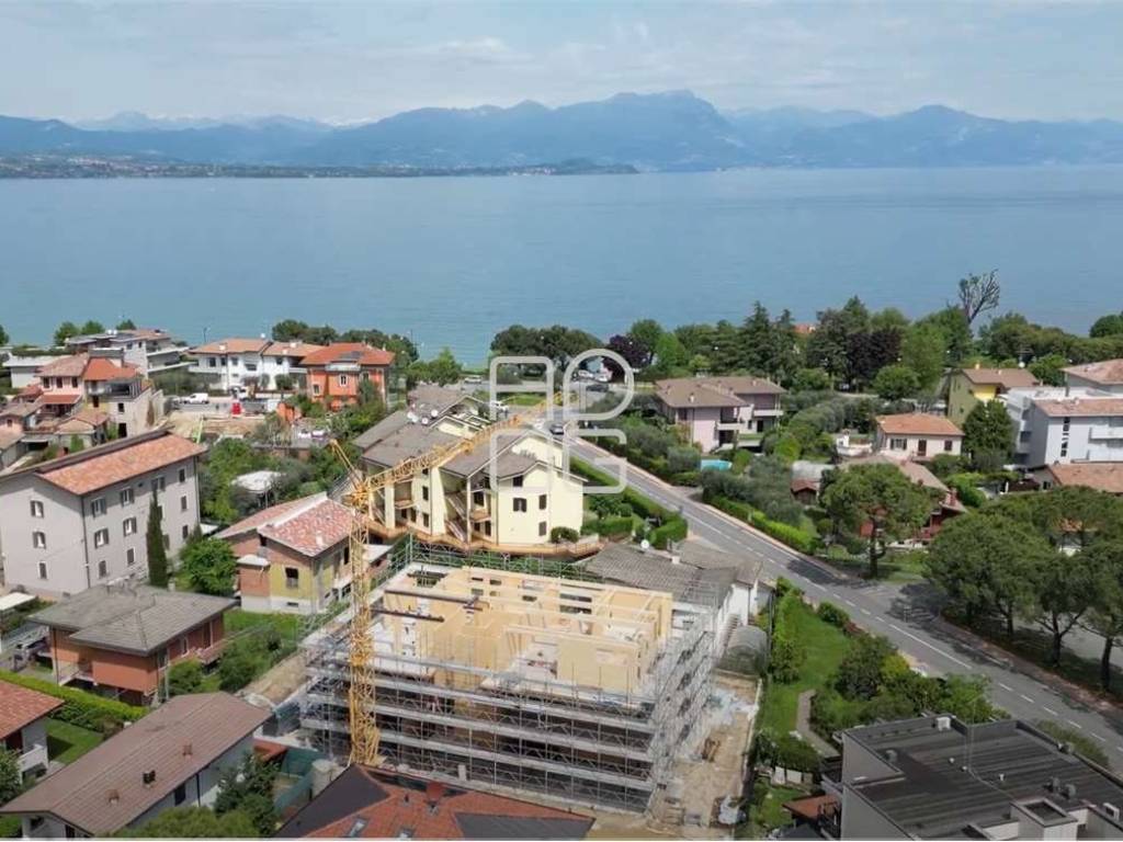 Trilocale via flaminia, 51, rivoltella, desenzano del garda