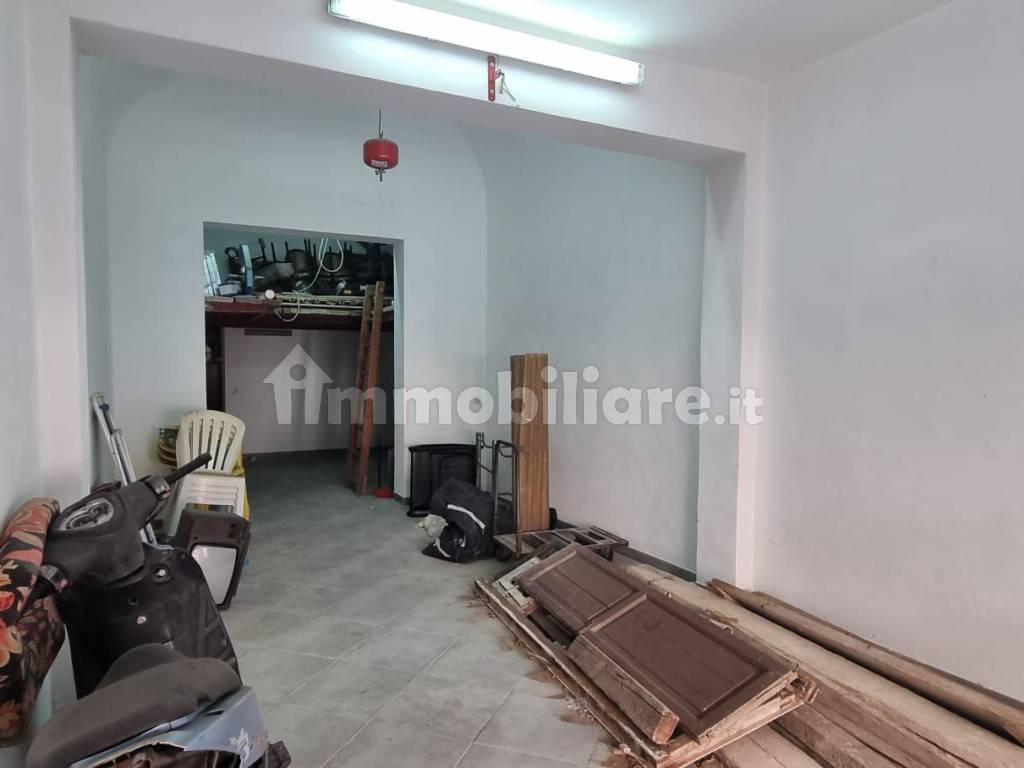 Magazzino Deposito via Antonio Marinuzzi 141a, Palermo, Rif