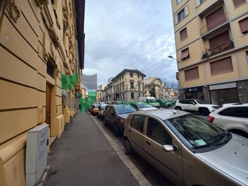 Garage - box via guglielmo marconi, campo di marte, firenze