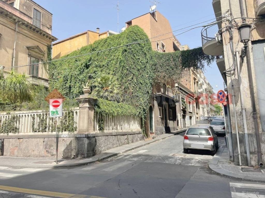 Bilocale via grotte bianche , 101, xx settembre - tribunale, catania