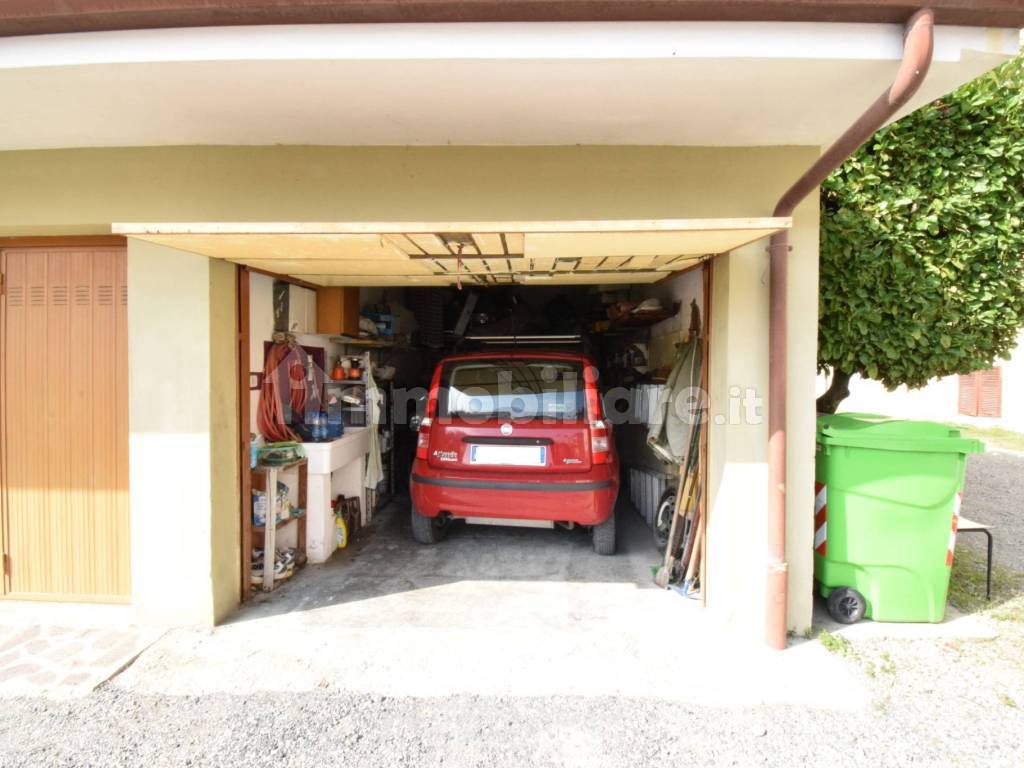 garage