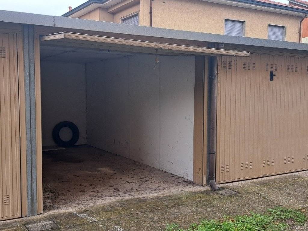 Garage - box via gorizia, centro, mortara