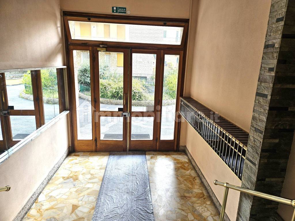 ingresso palazzo bis