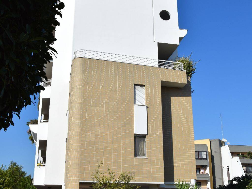 Quadrilocale ottimo stato, primo piano, carbonara di bari, bari