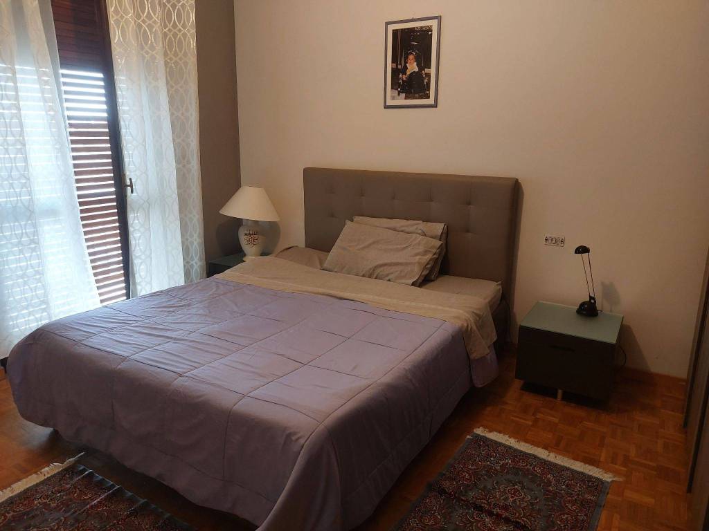 Stanza singola via 20 settembre, voghera
