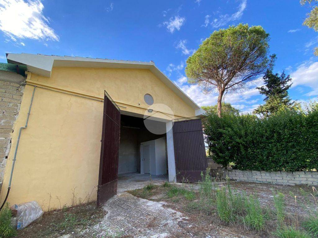 Laboratorio strada provinciale pascolare 35, palombara sabina