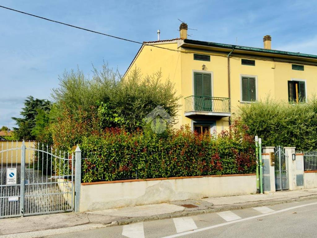Villa bifamiliare via san giusto, san giusto, prato
