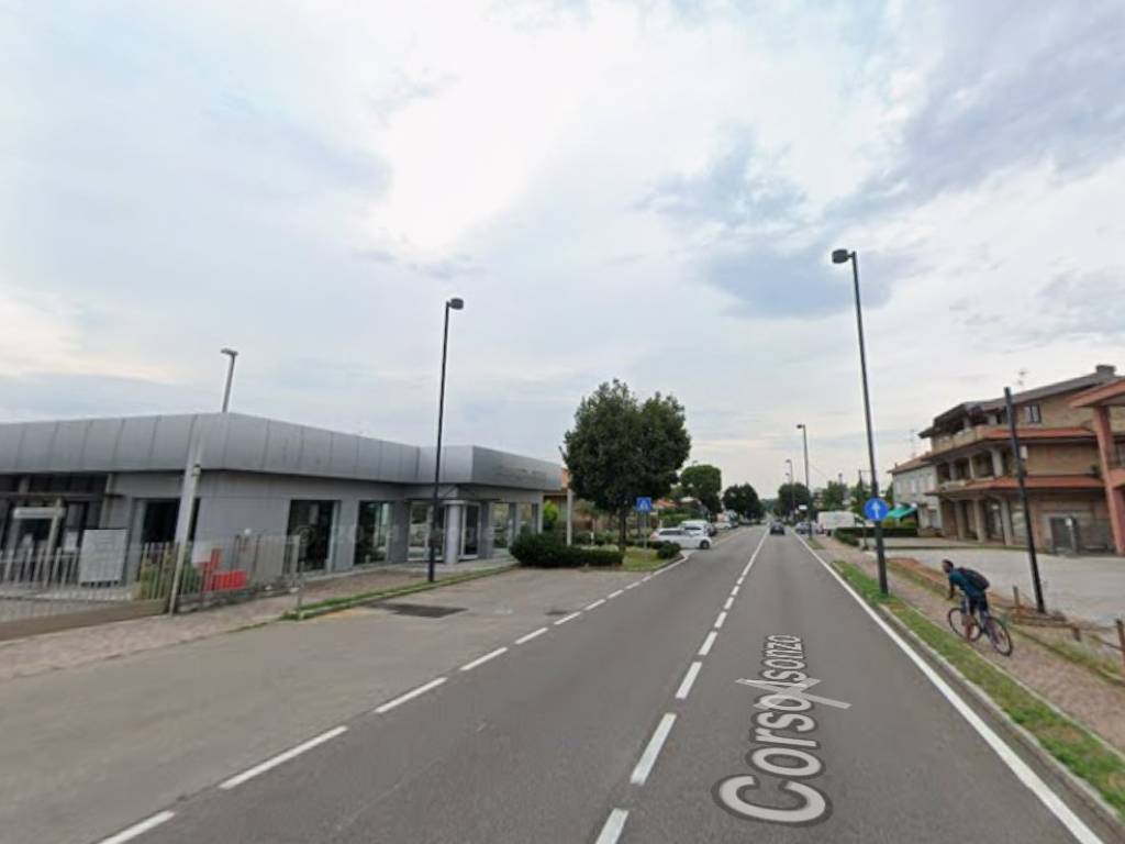 Locale commerciale, altopiano, baruccana, seveso